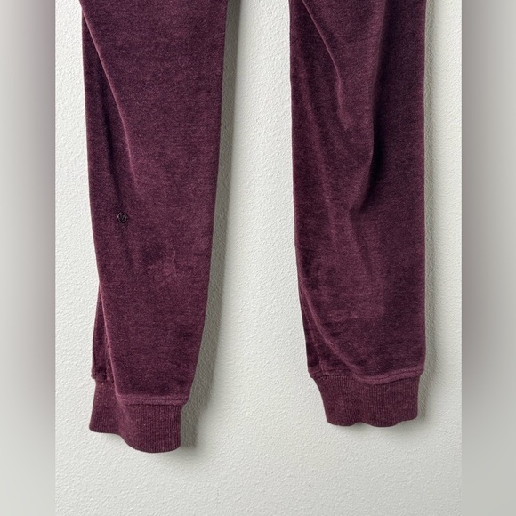 Lululemon Athletica Warm Down Jogger Velour Heathered Arctic Plum Size 4 - Picture 12 of 15